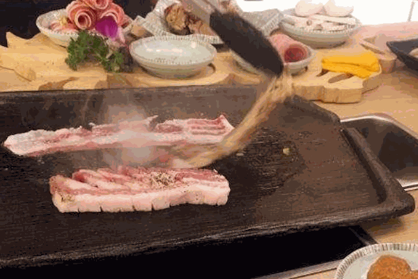 就犟牛排自助西餐厅